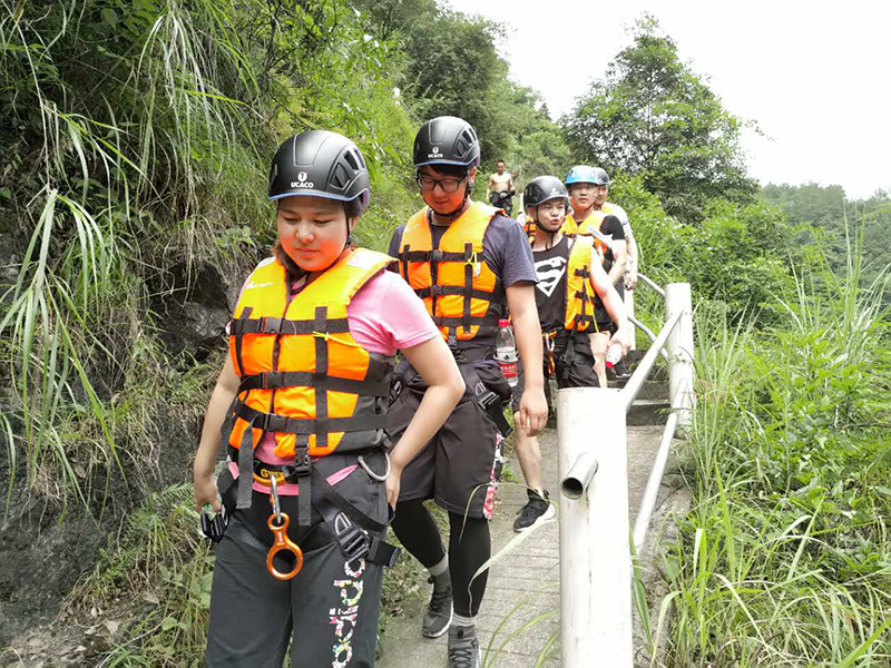 The speed drop chart of Yichang car-plate Creek